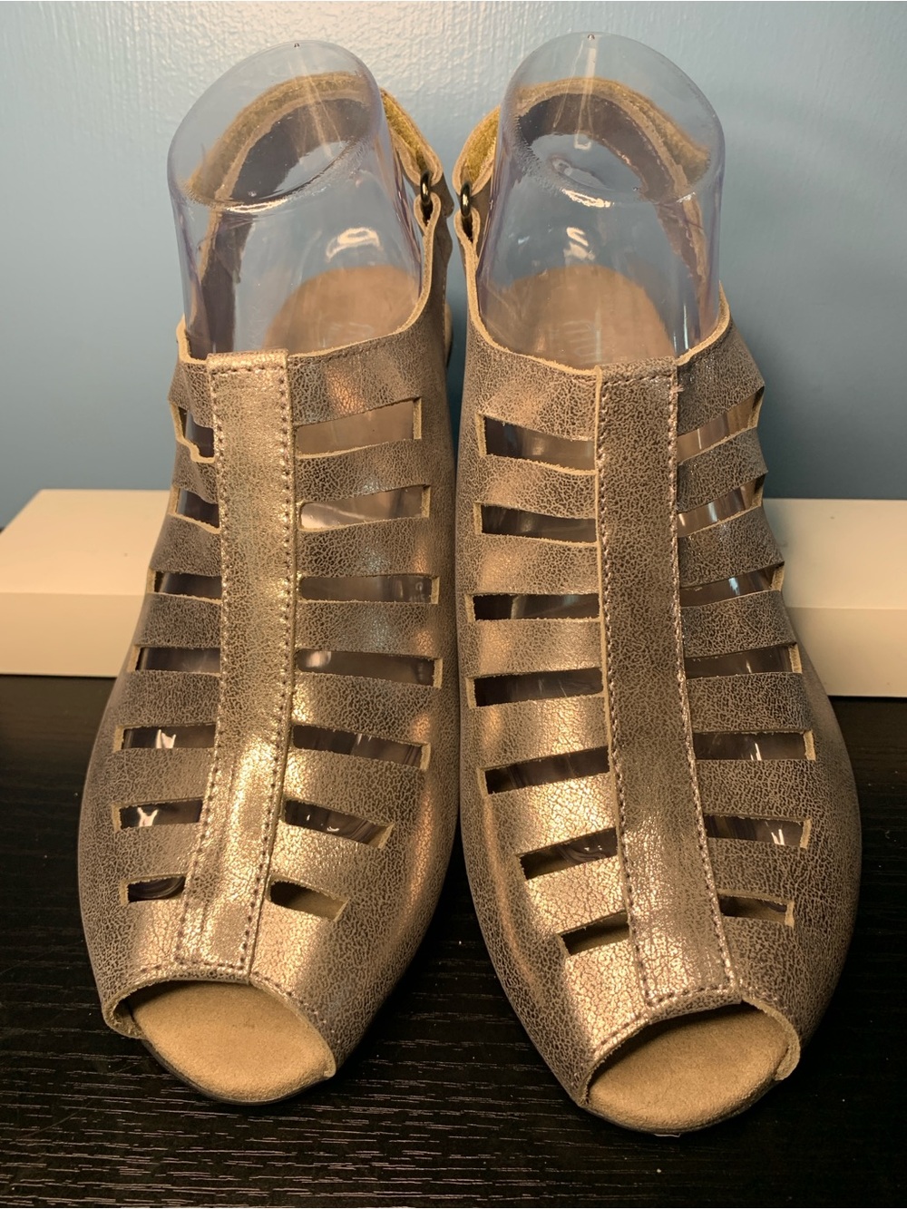 Munro Metallic Silver Peep-Toe Cage Sandals